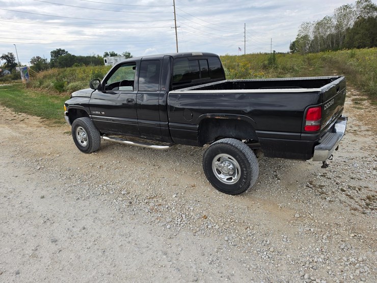 #25320-•-2001-dodge-ram-pickup-pickup-truck-image-11