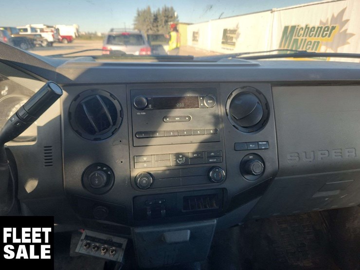 2011-ford-f250-image-26