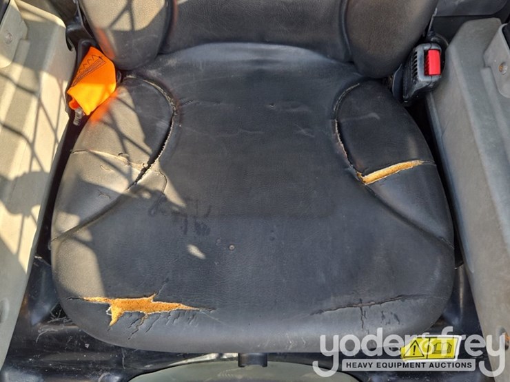 2019-caterpillar-259d3-image-46
