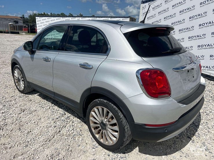 2016-fiat-500x-hatchback-image-4