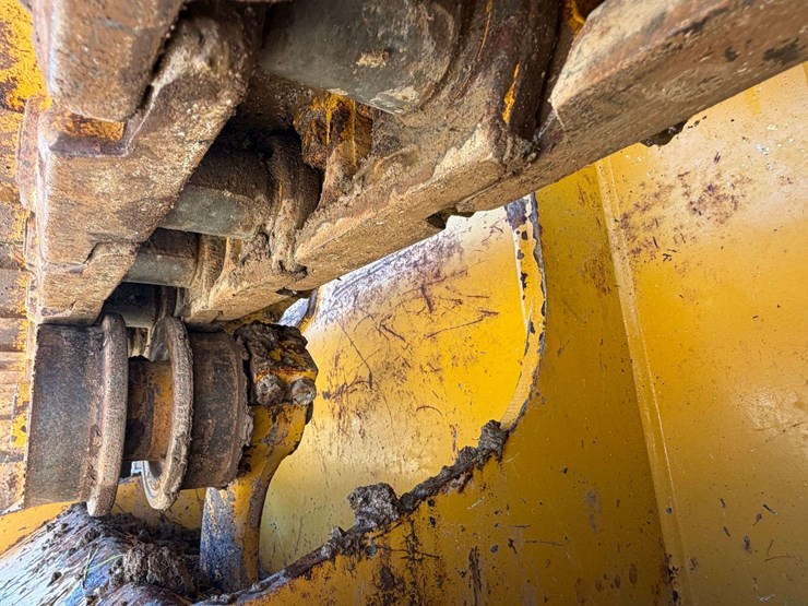 2018-deere-650k-image-27