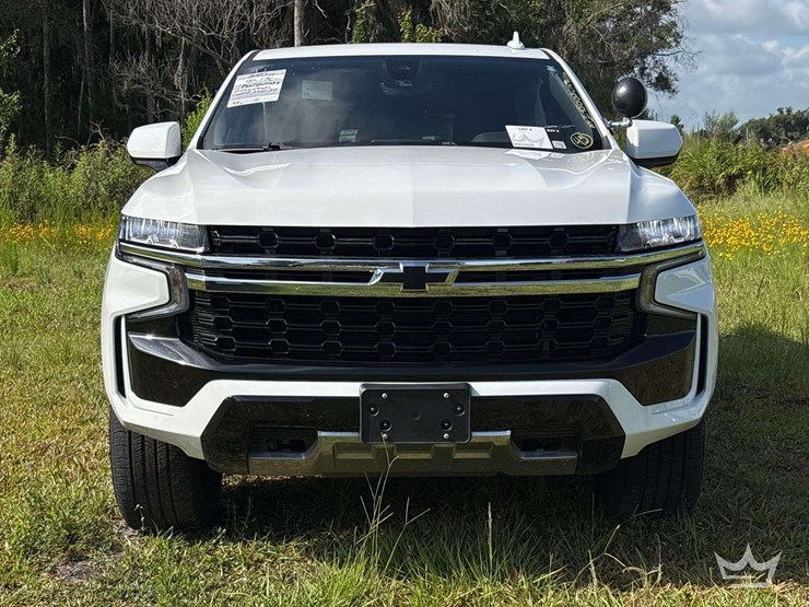 2023-chevrolet-tahoe-image-27