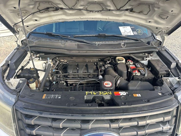 2016-ford-explorer-image-7