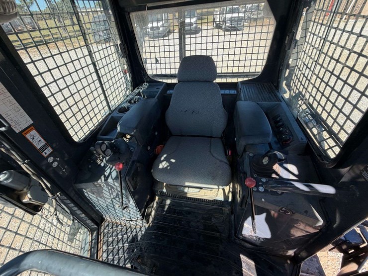 2018-deere-650k-image-42