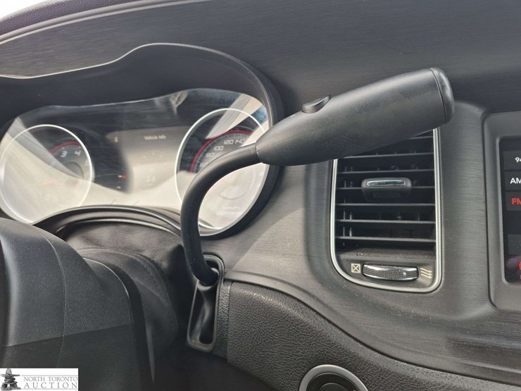 2019-dodge-charger-image-19