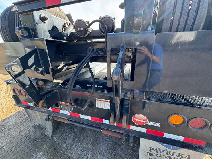 2022-globe-lowboy-image-34