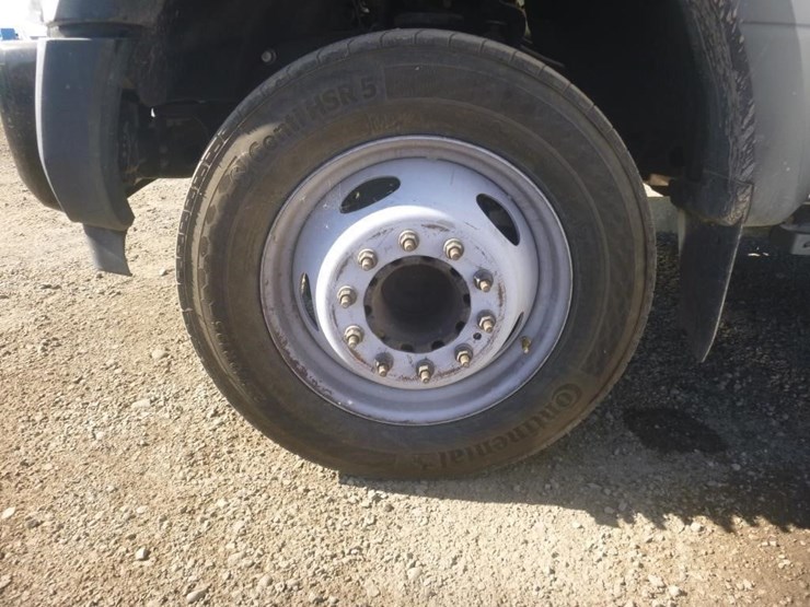 2017-ford-f550-image-23