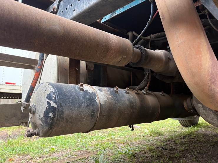 2009-caterpillar-c13-image-68