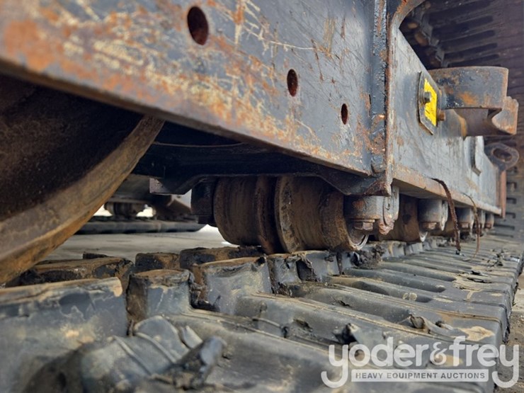 2022-kubota-kx080-image-13
