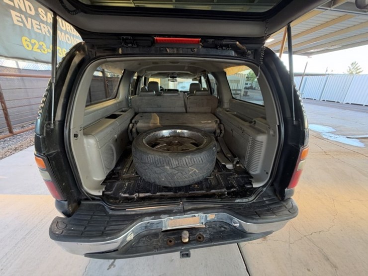 2005-gmc-yukon-xl-image-12
