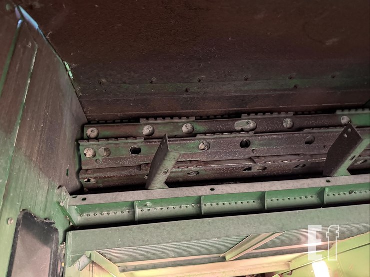 2011-john-deere-9870-sts-image-58