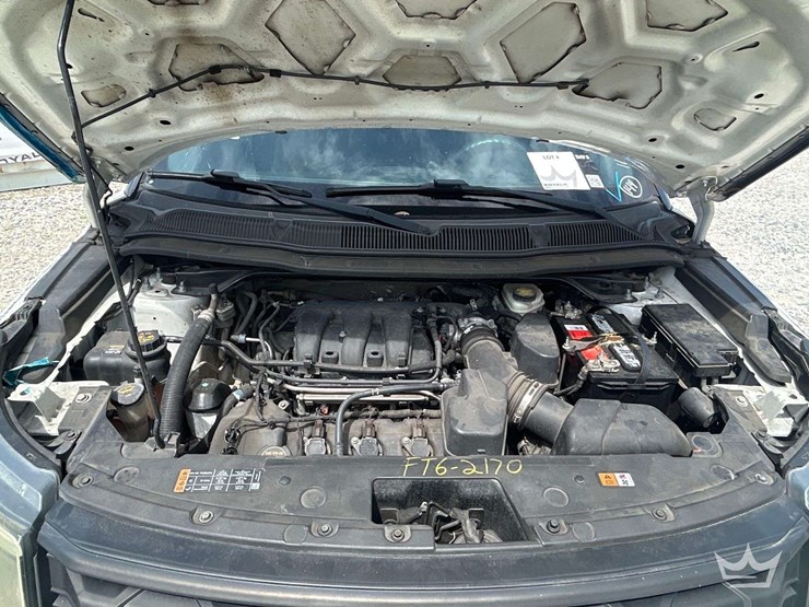 2016-ford-explorer-image-7