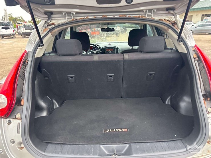 2011-nissan-juke-image-17