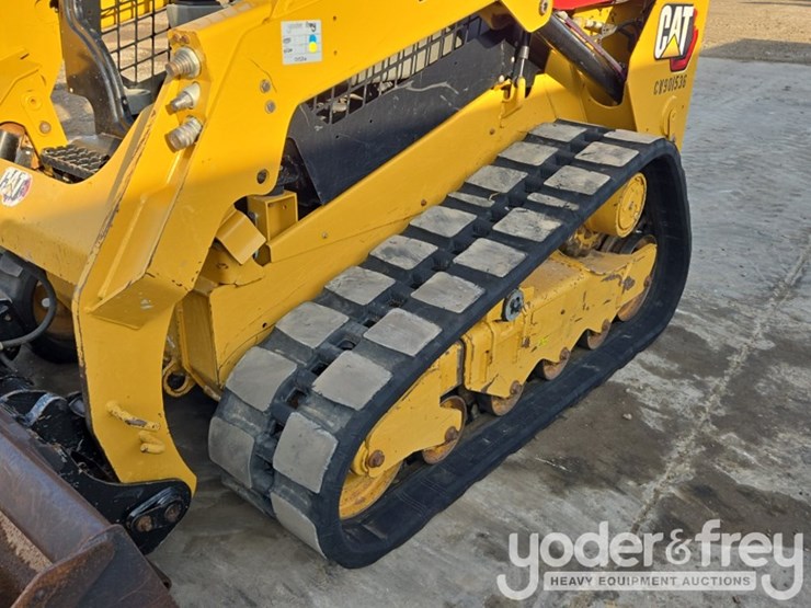 2019-caterpillar-259d3-image-9