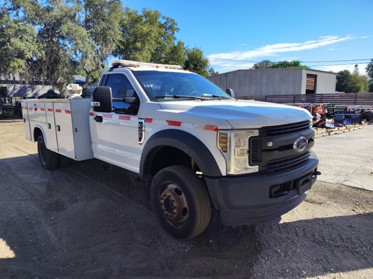 2018-ford-f450-image-1