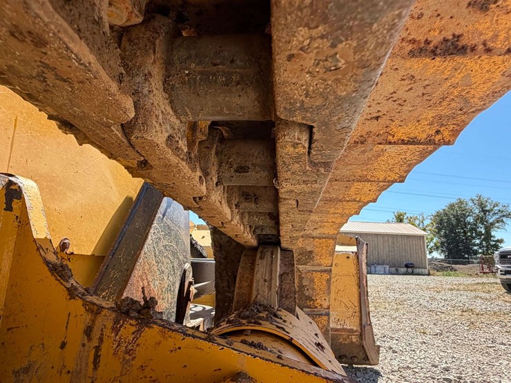2018-deere-650k-image-34