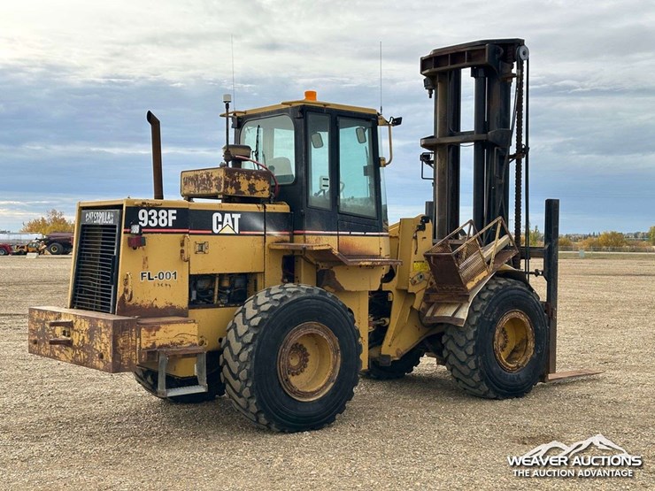 caterpillar-938f-image-3