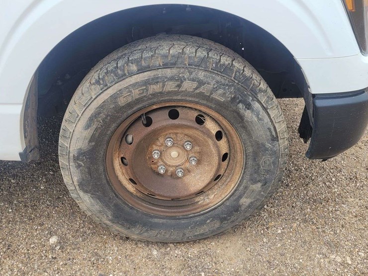 2023-ford-f150-image-18