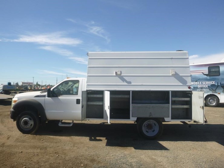 2011-ford-f550-image-5