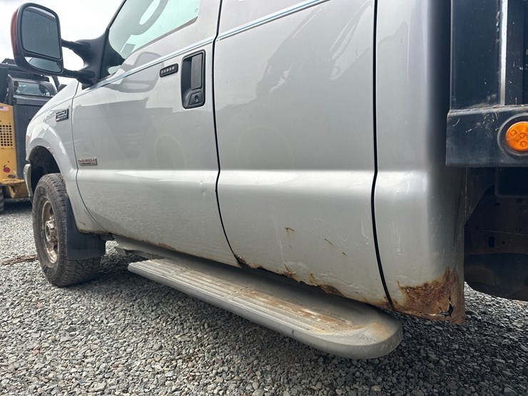 2004-ford-f250-image-24