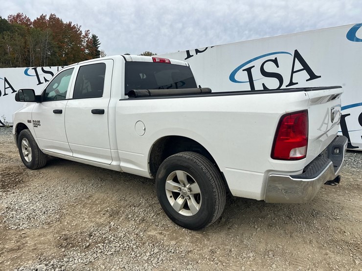 2019-ram-1500-classic-image-3