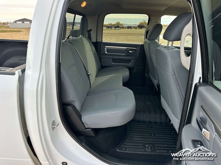 2018-dodge-ram-2500-image-33