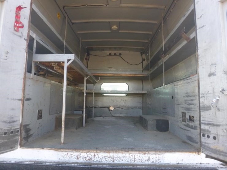 2011-ford-f550-image-7