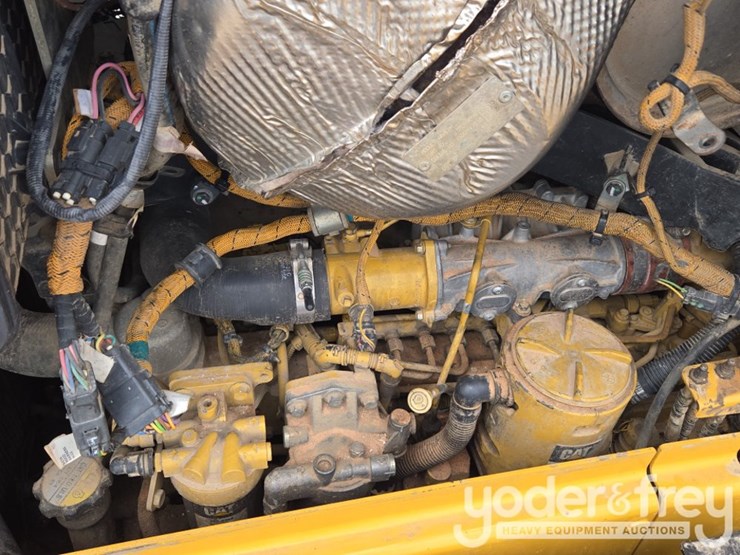 2021-caterpillar-d5-lgp-image-41