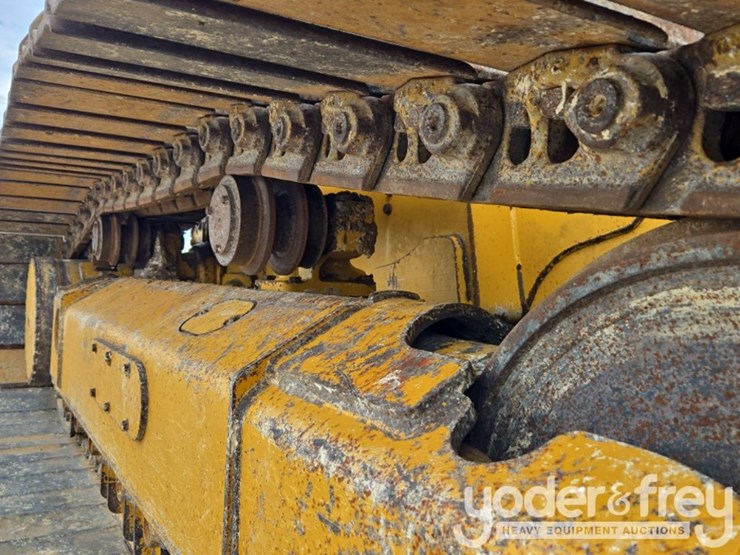 2021-deere-750l-lgp-image-17