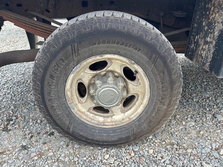 2004-ford-f250-image-55
