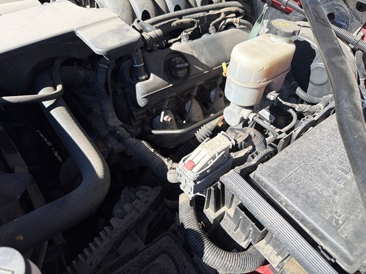 2015-chevrolet-silverado-1500-image-68