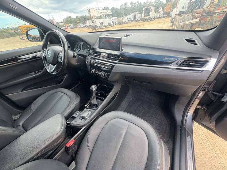 2016-bmw-x1-image-22