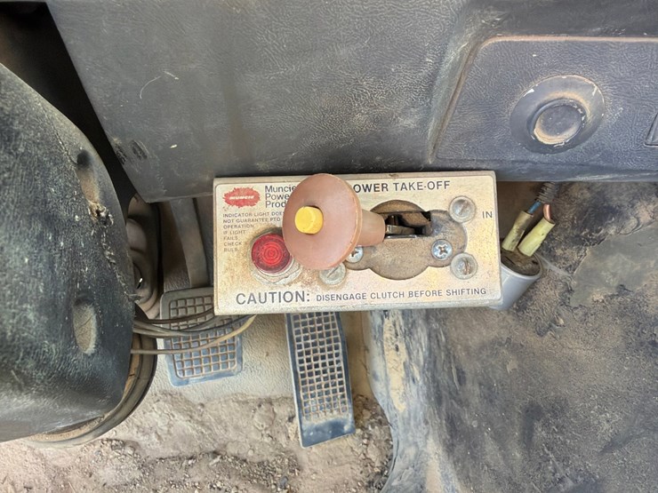 ford-l9000-image-112