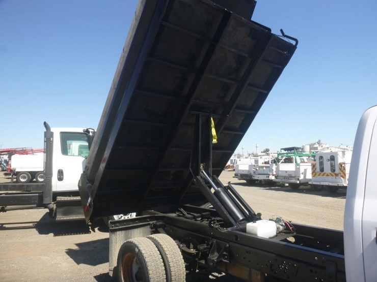2018-ford-f550-image-10