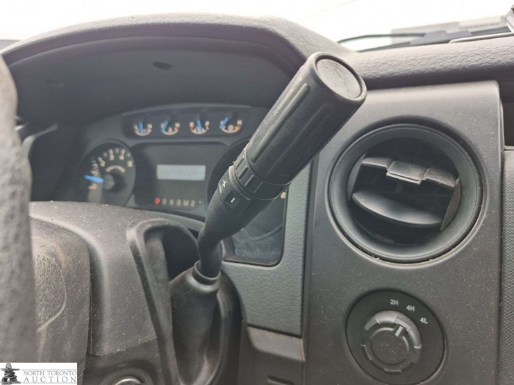 2012-ford-f150-image-16