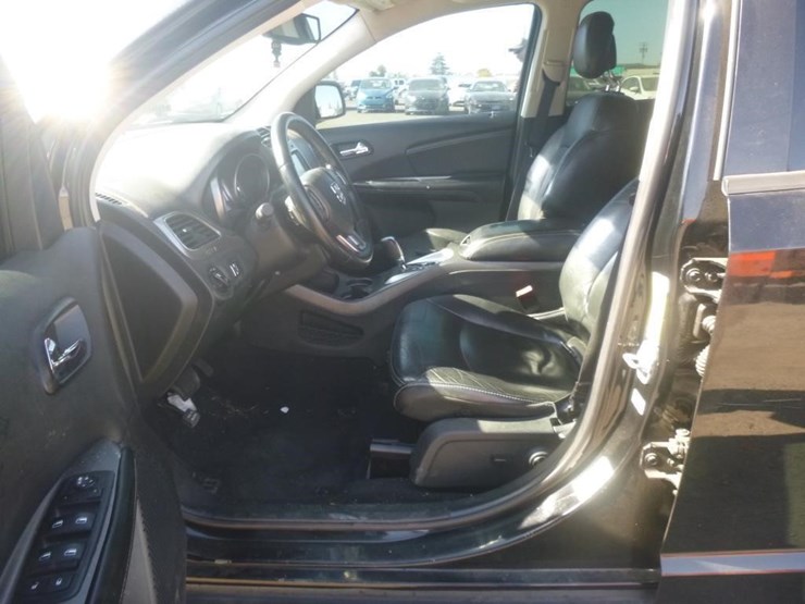 2015-dodge-journey-image-8