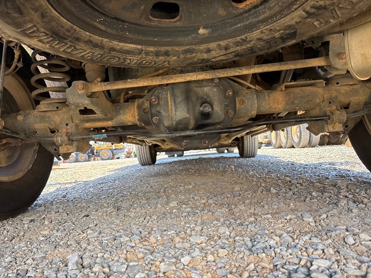 2019-ram-1500-classic-image-63