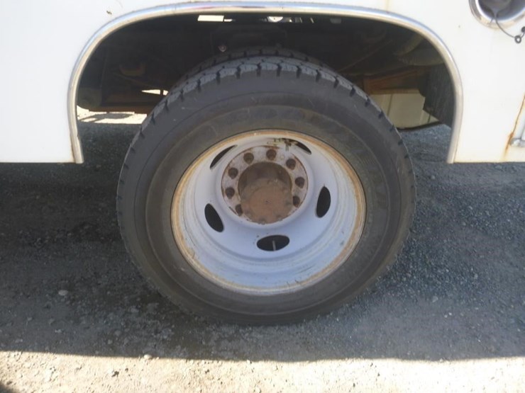 2005-ford-f450-image-26