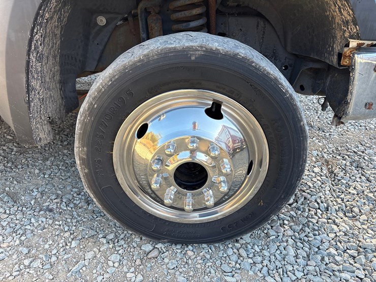 2008-ford-f550-image-86