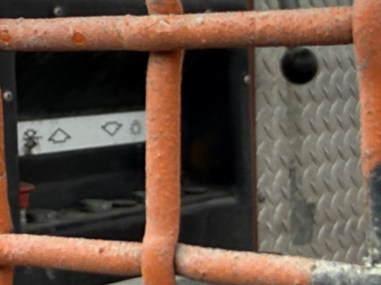 alimak-ab-100'-construction-elevator-image-6