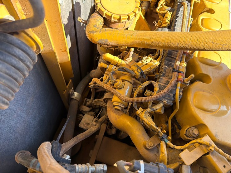 2013-caterpillar-c9-image-61