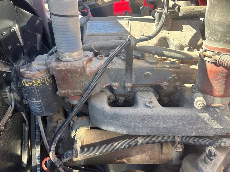 mack-rb688s-image-44