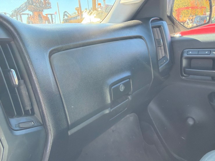 2015-chevrolet-silverado-1500-image-52