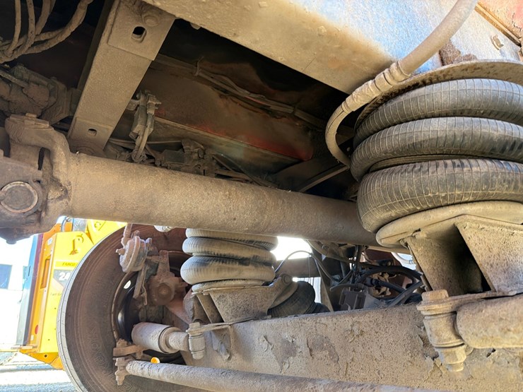 2016-kenworth-t880-image-55