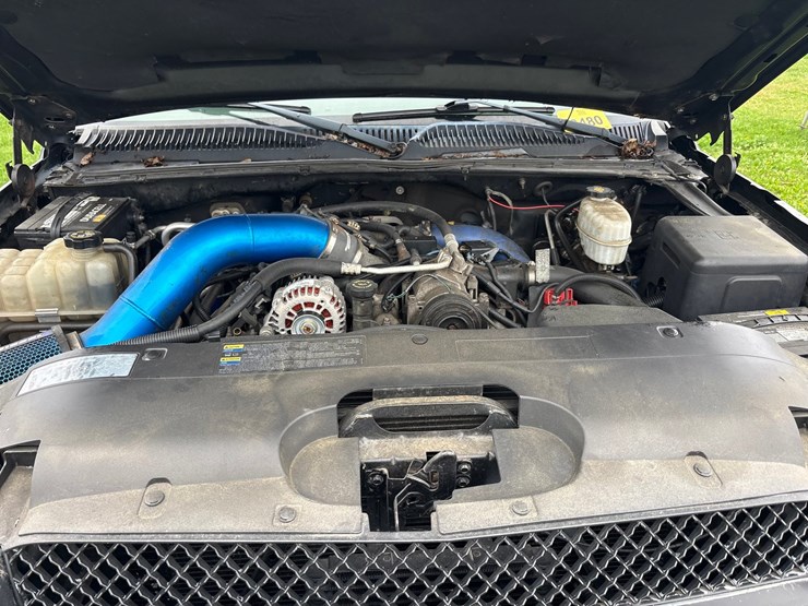 2003-chevrolet-2500-image-31