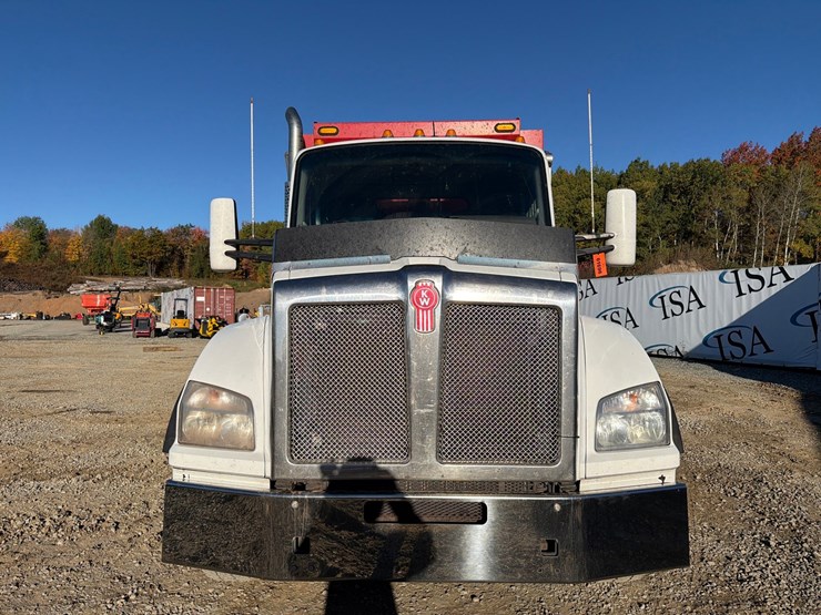 2016-kenworth-t880-image-8