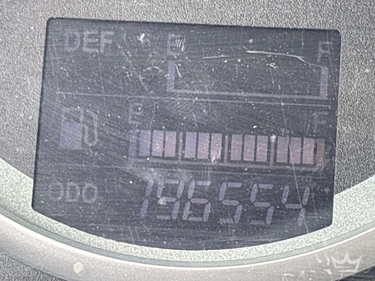 2013-hino-268-image-17