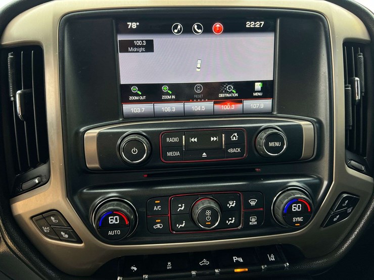 2014-gmc-sierra-1500-denali-image-15