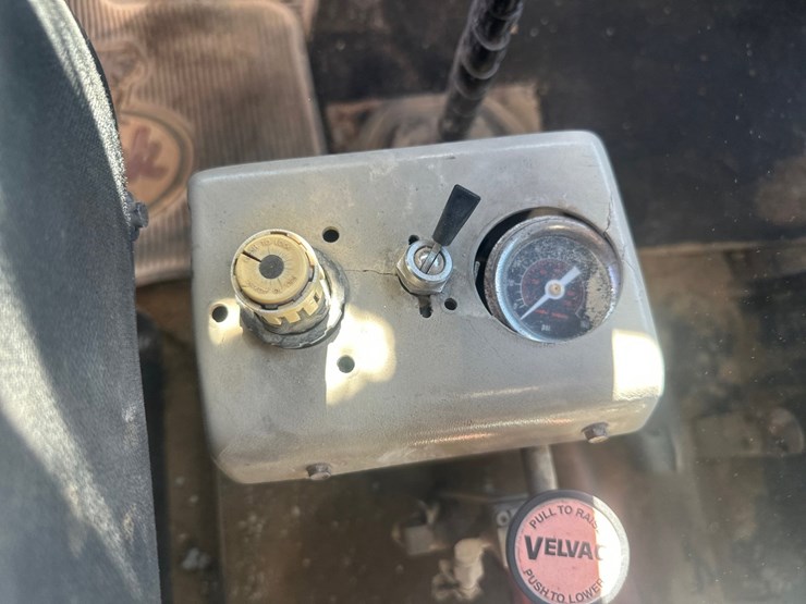 mack-rb688s-image-40