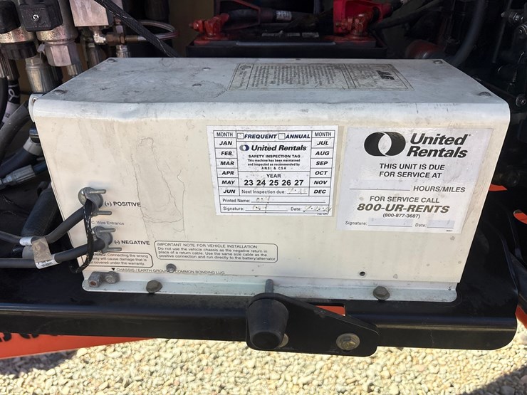 2013-jlg-m600jp-image-51